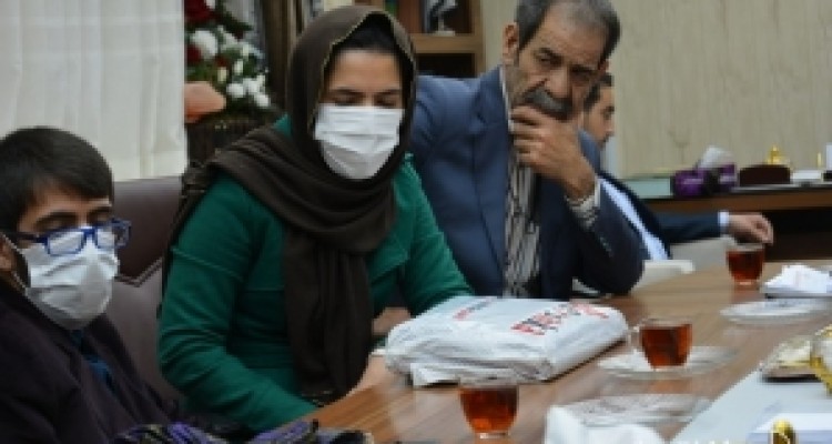 	داروی درمان 3 خواهر و برادر کرمانشاهی در ایران نیست/ لزوم شفاف سازی تحریم های دارویی علیه ایران/ موکول شدن جلسه پیگیری به هفته آینده 