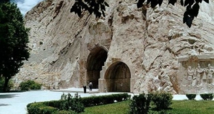 	پتانسیل های گردشگری استان کرمانشاه بیش از پیش معرفی شود 