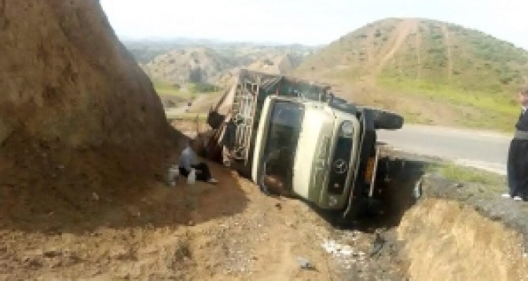  محور تازه آباد به بازارچه مرزی شیخ صله بازهم حادثه آفرید+تصویر 