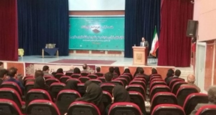 	همایش تجلی قرآن و حدیث در شعر شاعران کرمانشاهی برگزار شد 