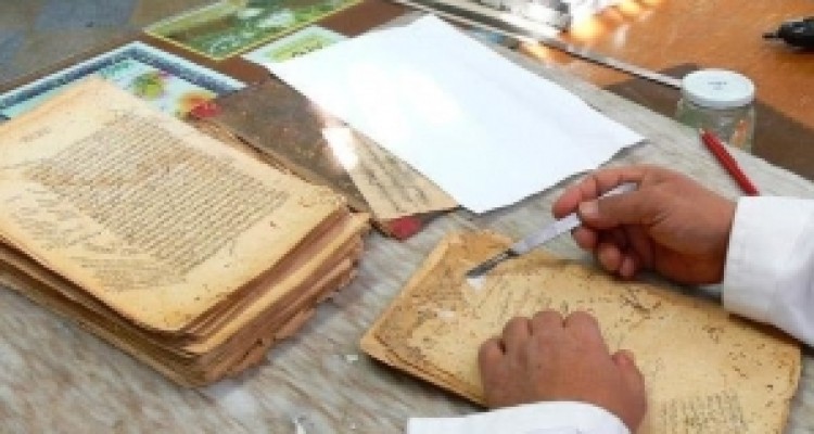 	افتتاح اولین آزمایشگاه مرمت آثار تاریخی و نسخ خطی غرب کشور 