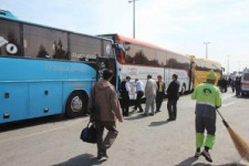 	سختی انتظار در پایانه کرمانشاه/ دلال‌ها مشغول کارند 