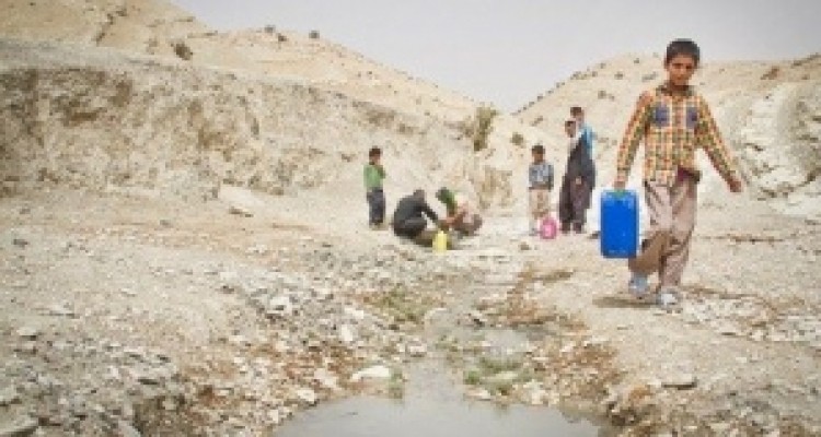 	۲۸۰ روستای کرمانشاه مشکل آب شرب دارند/ آبرسانی سیار به ۵۶ روستا 