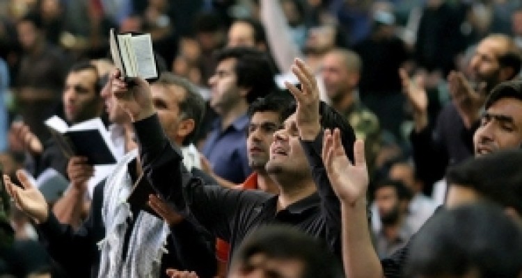 	آیین احیای اولین شب قدر در سراسر استان کرمانشاه برگزار شد 