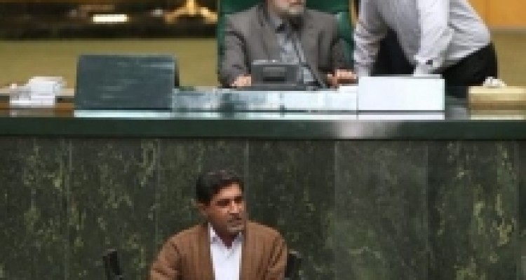  اگر رییس جهمور خواسته های چهارگانه نمایندگان مردم کرمانشاه را نپذیرد ، ایشان را همراهی نخواهیم کرد 