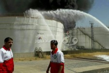 	گمانه زنی اولیه درباره علت آتش سوزی پتروشیمی بیستون کرمانشاه/ اظهارات متناقض مسئولین/ آتش کاملا مهار شد/ عملیات سرد کردن مخازن ادامه دارد + فیلم و عکس 