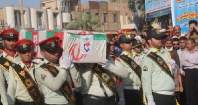 	جنایتکاران با همکاری مأمورین انتظامی و نیروهای امنیتی دستگیر می شوند 