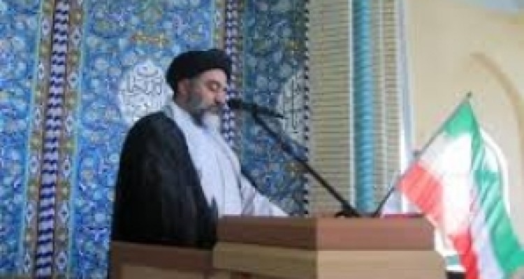 	مسئول این دولت هنوز دارد حقوق 300 میلیونی می گیرد اما پول کشاورزی که محصولش را به دولت داده نمی دهند/ اینها دارند به کجا می روند که حتی برای امام رضا (ع) هم حریم قائل نیستند؟ 