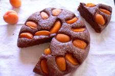  طرز تهیه کیک شکلات و زردآلو 