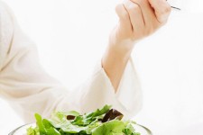  ۱۰ ماده غذایی که عمرتان را بیشتر می‌کند! 