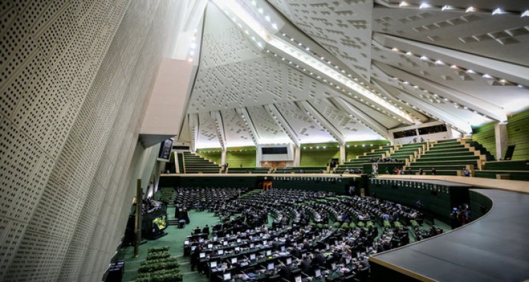 مجلس وزیران کشور و اقتصاد را برای پاسخ به ۳ سئوال فراخواند