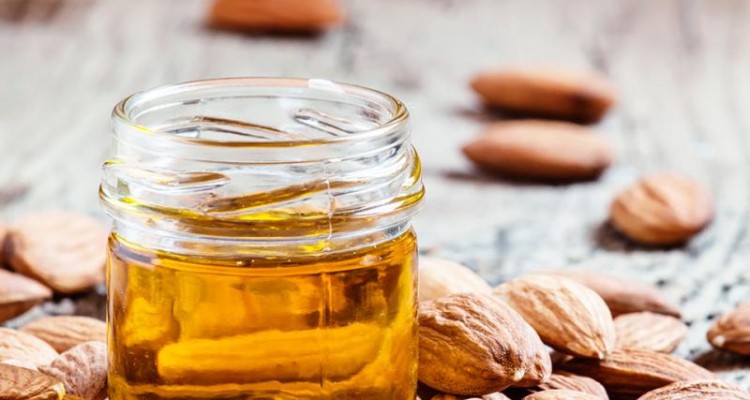  خواص روغن بادام تلخ‏ 