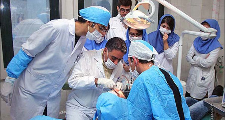 جرم گیری برای سفید شدن دندان ها نیست/ مراقب «پلاک میکروبی» باشید