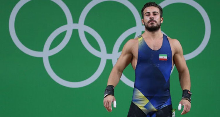 کیانوش رستمی از تیم ملی وزنه‌برداری کنار گذاشته شد