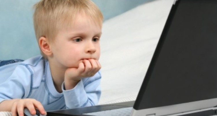 تکنولوژی عامل بروز اختلالات خواب در کودکان