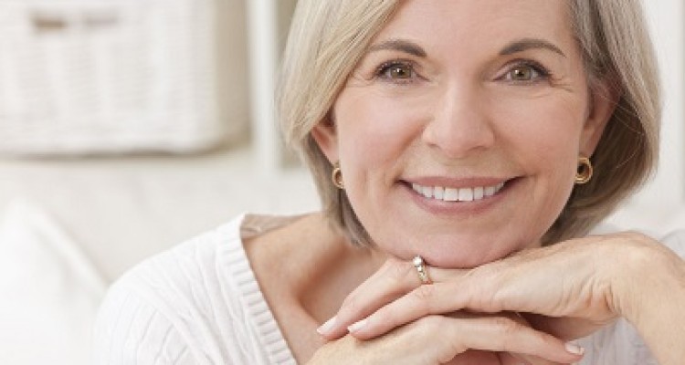  ۵ ماده غذایی که با بوجود آمدن چروک های پوستی مبارزه می کنند 