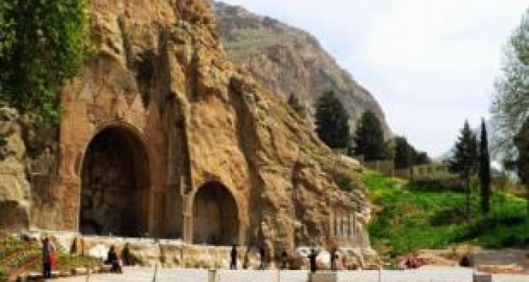 احسانی: سطح خدماتی و رفاهی طاقبستان کمتر از حد متوسط است 