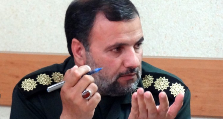 مانور "تذکر لسانی وظیفه همگانی" با حضور 400 نفر در سطح شهرصحنه برگزار شد 