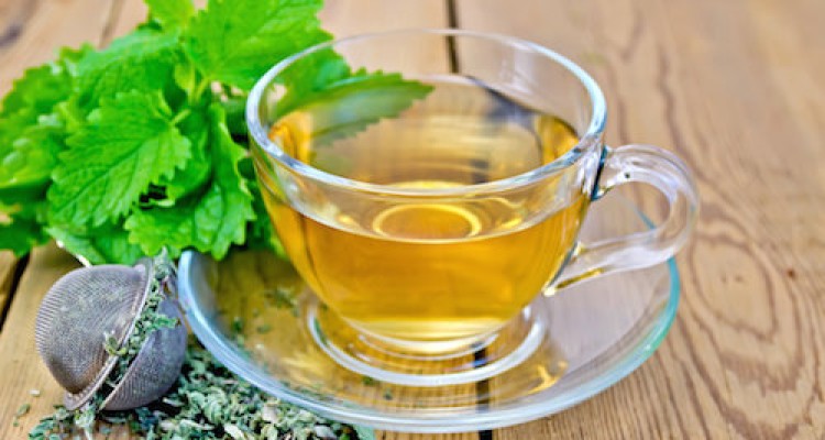 دم‌نوش‌های گیاهی و شکلات داغ مانع جذب آهن می‌شوند
