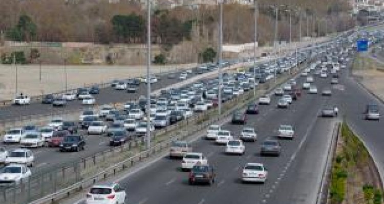 افزایش ۳۰ درصدی تردد در محورهای مواصلاتی استان کرمانشاه 