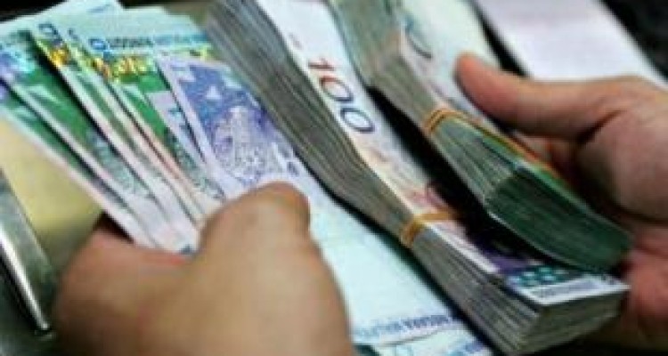 تاکنون وجهی از سلبریتی‌ها برای کمک به زلزله‌زدگان دریافت نکردیم /بلوکه کمک‌های مردمی در حساب‌های شخصی 