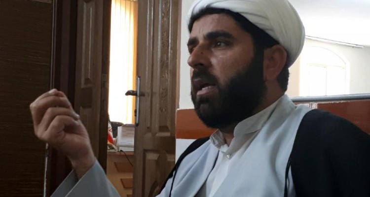 دوری ما از قرآن باعث شده است که ما از غربی ها الگو برداری کنیم