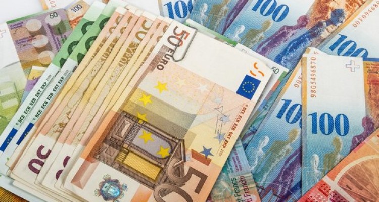 نرخ انواع ارز ثابت ماند/ هر دلار ۴۲۹۳ تومان