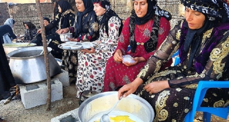  دومین جشنواره روغن کرمانشاهی در بخش دینور برگزار شد