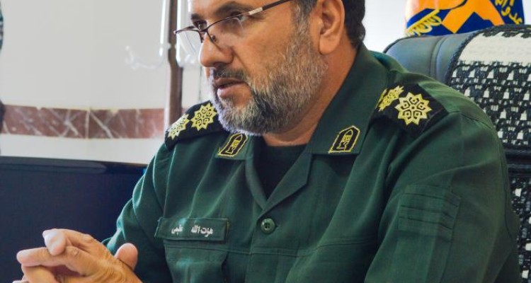 	400 نفر از دانش آموزان صحنه ای به مناطق عملیاتی غرب کشور اعزام شدند 