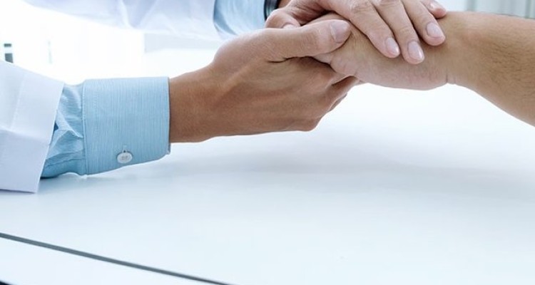  آیا دانستن، حق بیمار است؟
