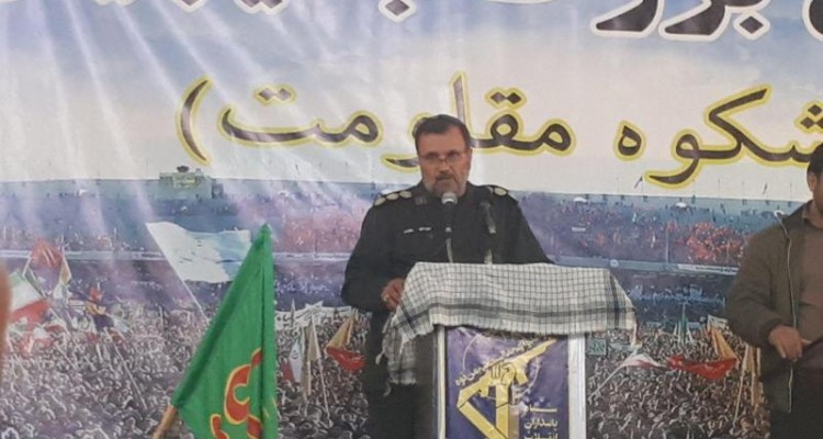  انقلاب با دستان و تلاش بسیج به اوج خود رسید 