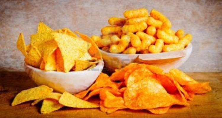  کمبود خواب و خطر هله‌هوله خوری