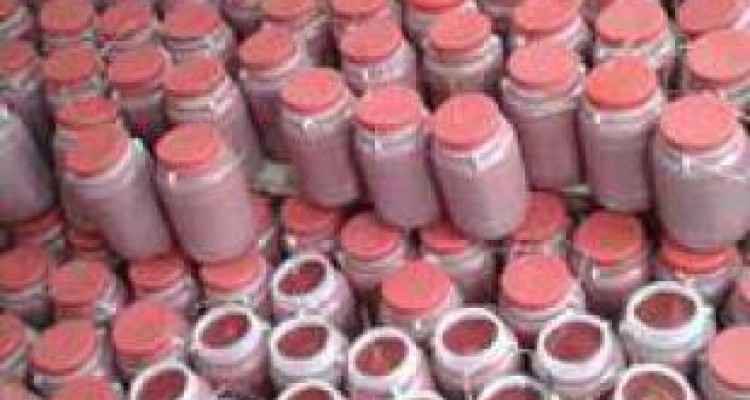 کشف ۶۵ تن رب گوجه فرنگی غیر بهداشتی در کرمانشاه 