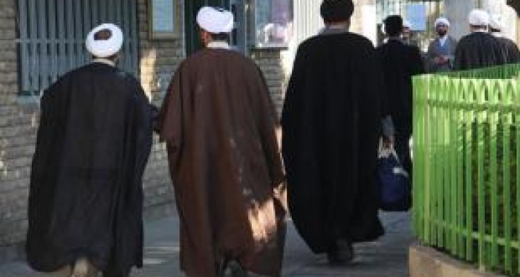  حضور ۶۰ روحانی در مناطق حاشیه‌نشین کرمانشاه 