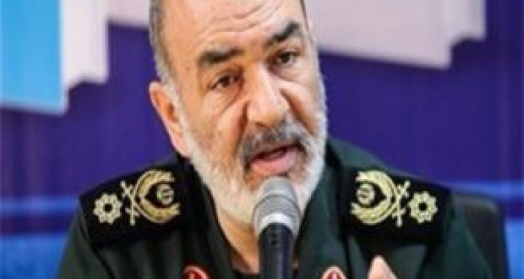 سرلشکر حسین سلامی را بیشتر بشناسید/ فرماندهی که موضع گیری های قاطعانه اش در مقابل دشمنان زبانزد است 