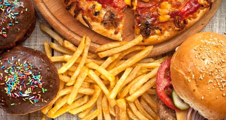 غذاهای فرآوری شده می توانند اعتیادآور باشند 