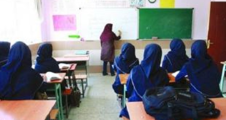  مطالبات فرهنگیان کرمانشاهی تا نیمه خرداد پرداخت می‌شود 