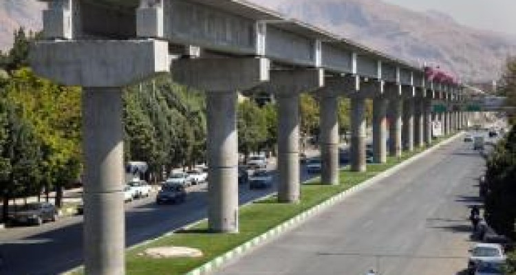 قطار شهری به بن‌بست «شکارگاه خسرو» رسید 