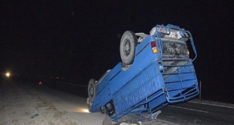 دو کشته در سانحه واژگونی خودروی وانت در محور صحنه - بیستون 