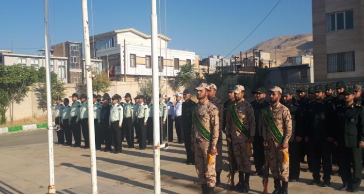 برگزاری صبحگاه مشترک نیروی نظامی و انتظامی صحنه در هفته دفاع مقدس