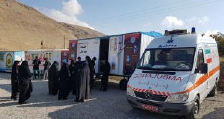 استقرار ۱۴ مرکز بهداشتی شبانه‌روزی در مسیر زائران اربعین 