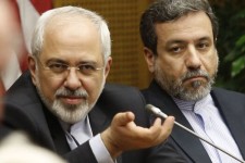 سندی که ادعای ظریف را تکذیب می‌کند/عراقچی:«امضای کری سندمحکم است»