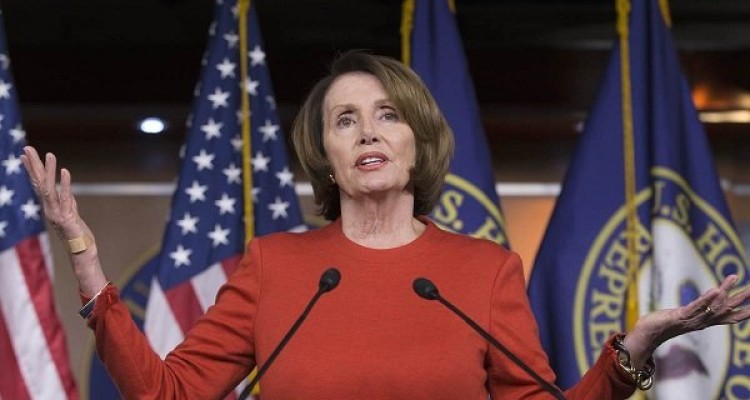 پلوسی: پیگیری استیضاح ترامپ ناخوشایند اما ضروری است