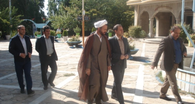 ضامن تحقق اهداف انقلاب، در تداوم راه شهداست