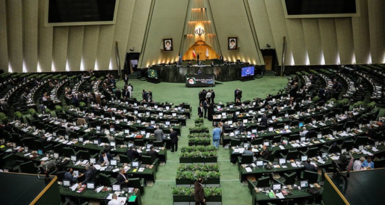 جلسه علنی آغاز شد/ گزارش سانحه قطار تبریز-مشهد در دستور کار مجلس