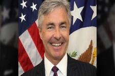 سفیر آمریکا در نروژ به عنوان وزیر جدید نیروی دریایی معرفی شد 