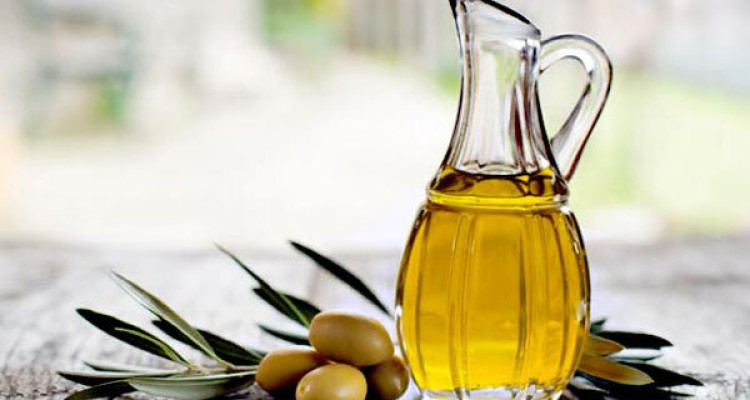 تاثیر روغن زیتون در رشد مو 