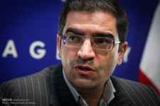 اصلاح‌طلبان نگران میز و منصب‌شان هستند/دولت از درد مردم خبر ندارد