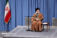 هزاران نفر از پرستاران با رهبر انقلاب دیدار کردند