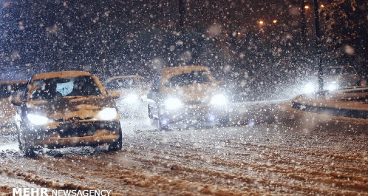 آسمان بارانی و برفی در بیشتر نقاط کشور/کاهش دما از روز شنبه 